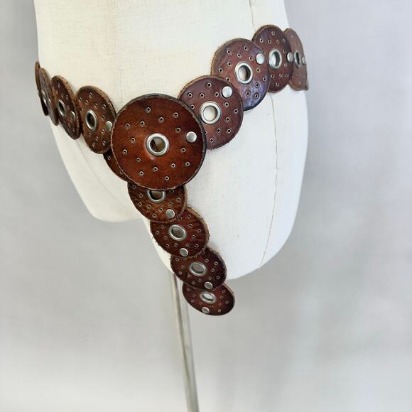 Western boho leather Disc Concho Belt Brown silver grommets one size adjustable - Picture 12 of 14